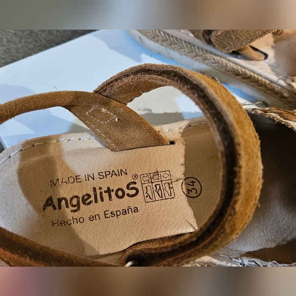 Angelitos Spanish sandals - Picture 7 of 10
